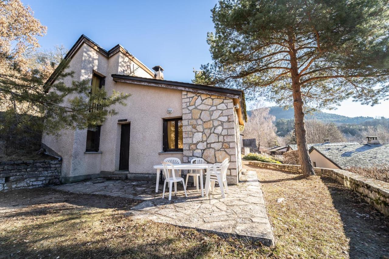 Village De Gites De Chanac Exterior photo